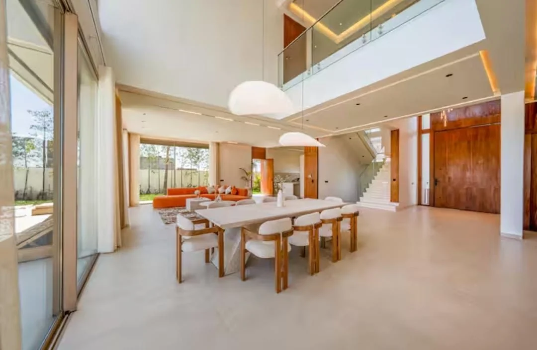 Living and dining space