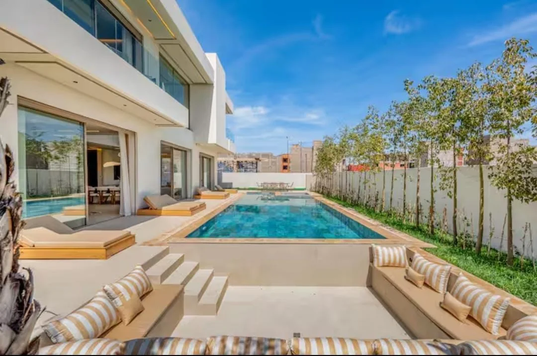 Villa pool and garden